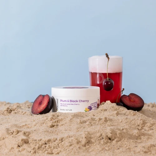 Peeling do ciała o zapachu śliwki z czarną wiśnią