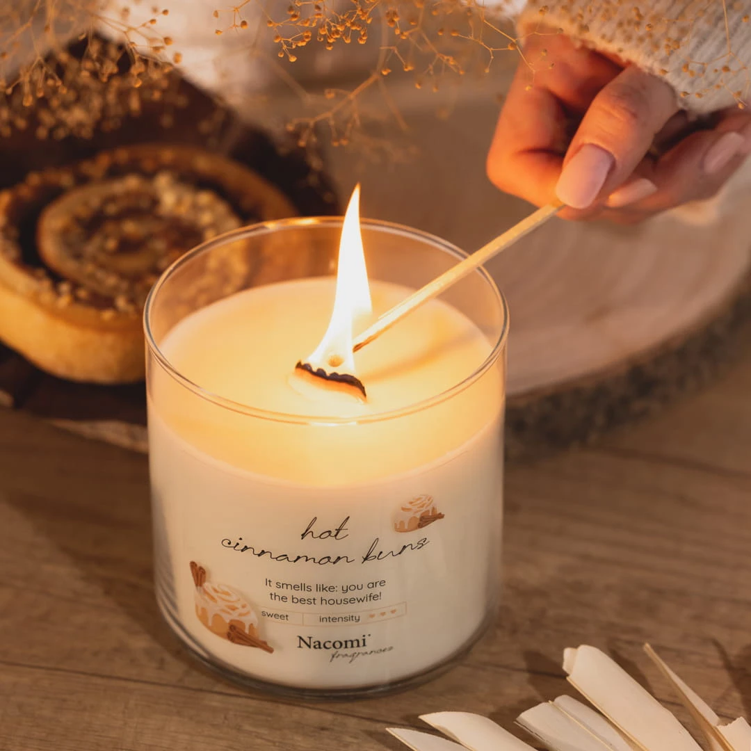 Świeca sojowa - Hot cinnamon buns 450g